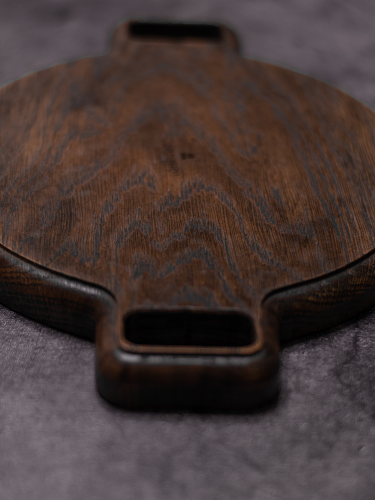 Тарелка с ручками из мореного дуба, 28 см