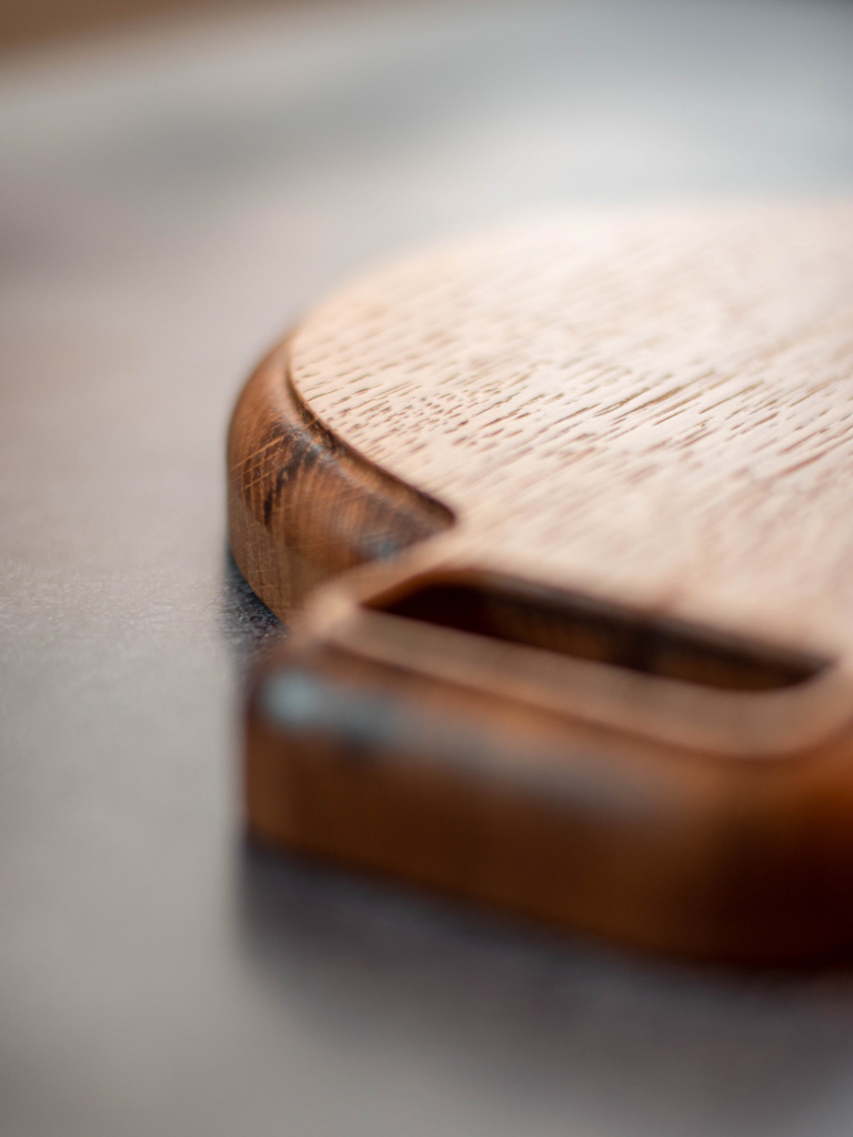 Тарелка из дуба с ручками  светлая, 17 см