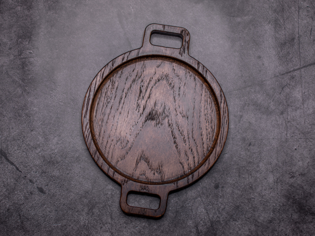 Тарелка из дуба с ручками угольная, 17 см