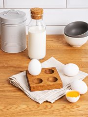 Подставка для яиц на 4 шт, дуб